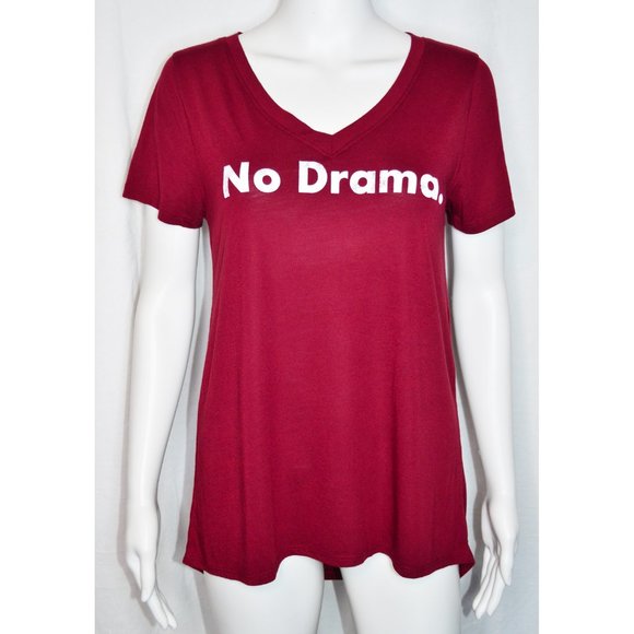 Modern Lux “NO DRAMA” Graphic V-Neck High Low Hem T-shirt Burgundy Size M - Picture 1 of 5